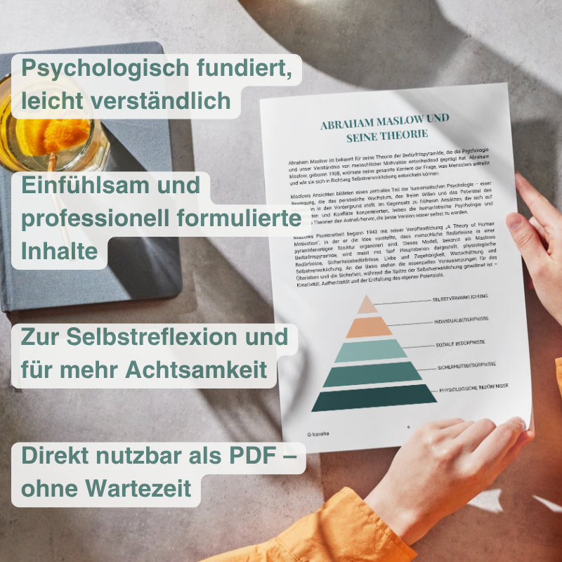 Eine Frau liest eine Seite aus dem Maslows Pyramide Selbsthilfe Therapie-Workbook
